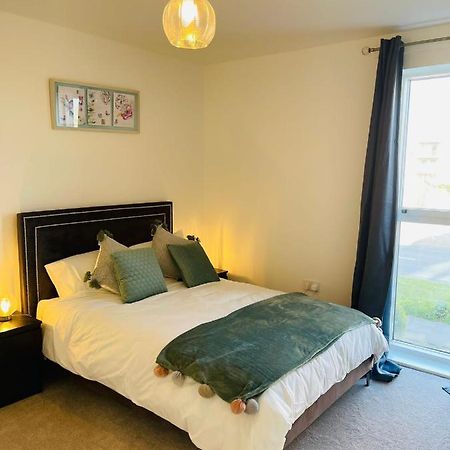Deluxe 2-Bedroom Home Away Erith Exteriör bild